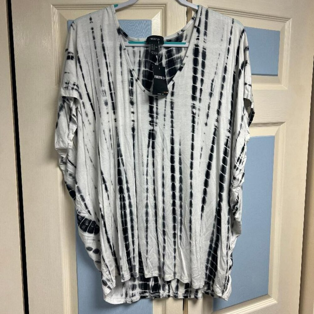 Forever 21 Women's Top - Size 3X